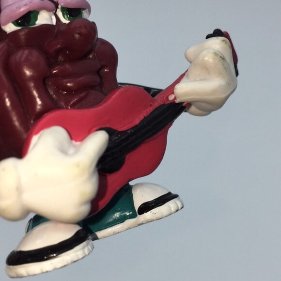 Vintage California Raisin Applause Miniature Vinyl Figure Guitar 1988 - Picture 5 of 11
